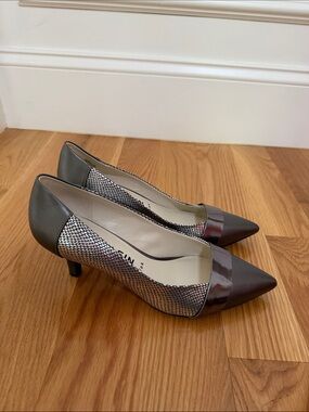 Anne Klein Pointed-Toe Mesh & Patent Kitten Heels in Charcoal